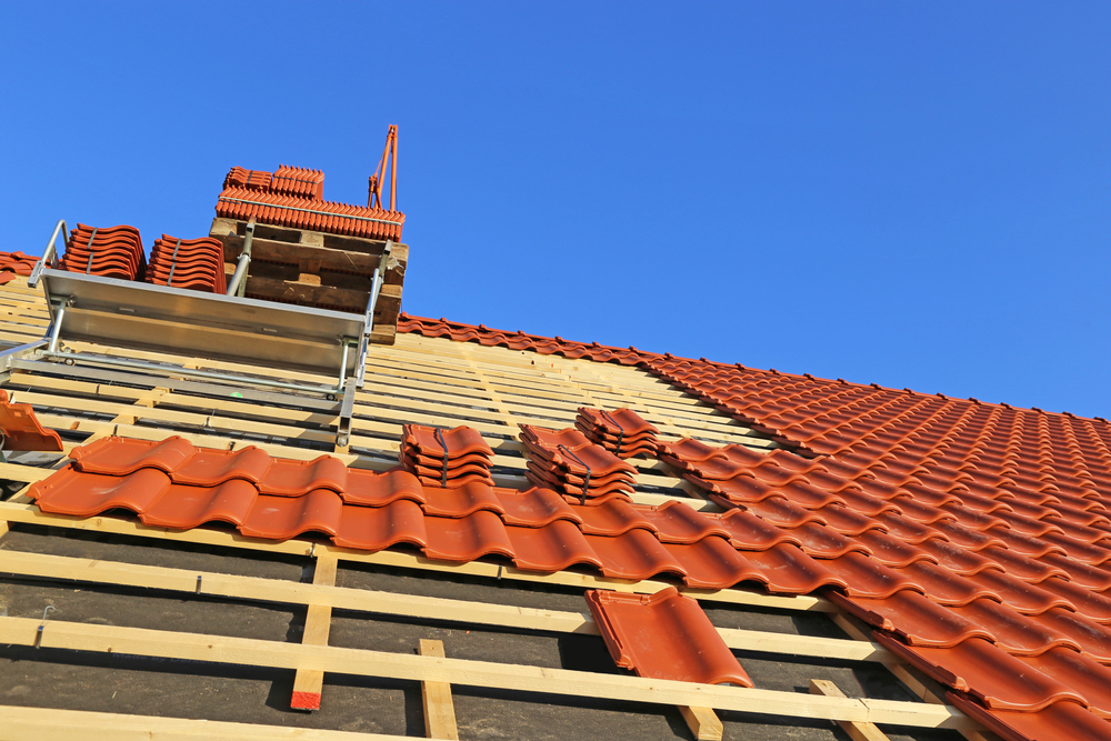 Roofing,Work,,New,Covering,Of,A,Tiled,Roof
